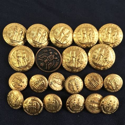 Reproduction Kentucky Civil War Era Brass Buttons, Waterbury | eBay | Civil war, Buttons for ...