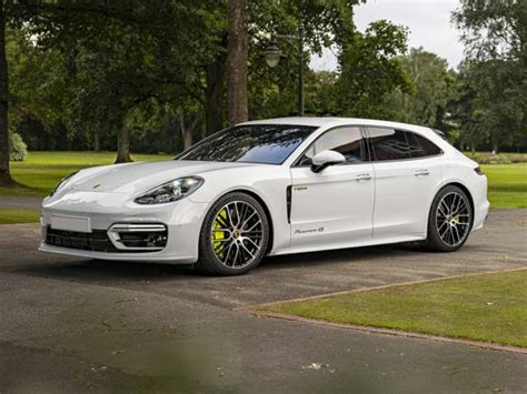 2022 Porsche Panamera Interior & Exterior Photos & Video - CarsDirect