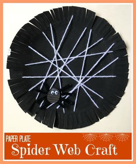 Jennifer's Little World blog - Parenting, craft and travel: Halloween craft - Paper plate spider web