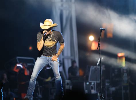 (PHOTOS) Frontier Days: Jason Aldean, Gabby Barrett and John Morgan kick off 'Frontier Nights ...