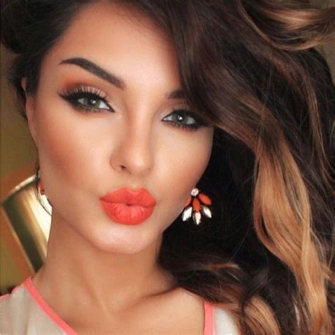 10 Peach Makeup Ideas For Spring