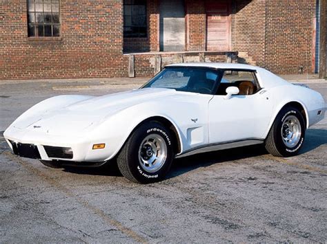 77 Chevrolet Corvette Stingray front View | Corvette stingray ...