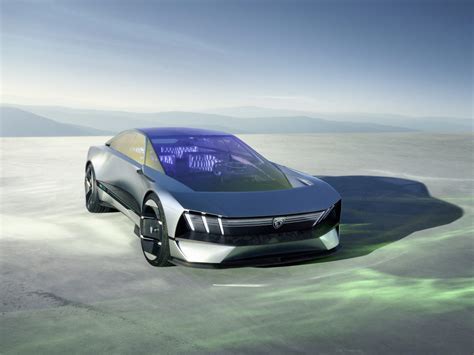 CES 2023 | Stellantis presume el Peugeot Inception con volante táctil ...