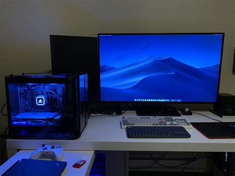 Built a Mojave Hackintosh for my brother's graduation. Specs in comments : r/hackintosh