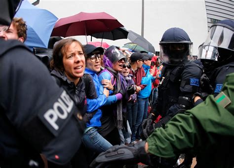 German police, anti-capitalist protesters in standoff near ECB headquarters | CTV News