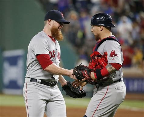 Kimbrel quickest to 300 saves as Red Sox rally 6-5 at Texas