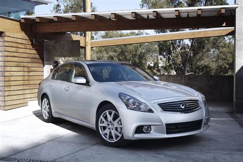 2010 INFINITI G37 Specs, Price, MPG & Reviews | Cars.com