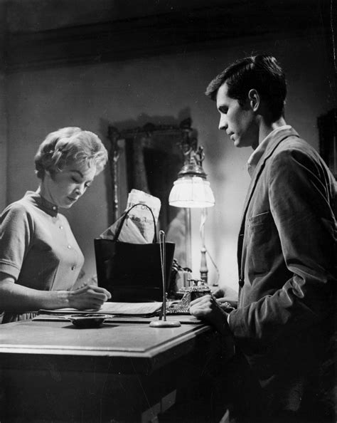 Janet Leigh (Marion Crane) and Anthony Perkins (Norman Bates) in "Psycho" (1960) Scary Movies ...