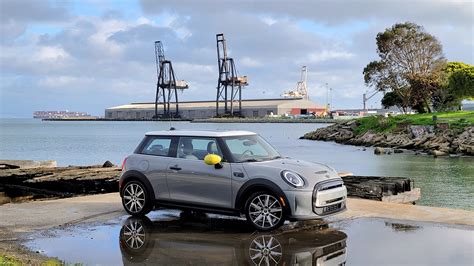 Mini Cooper SE review: the electric hot-hatch is here | TechRadar