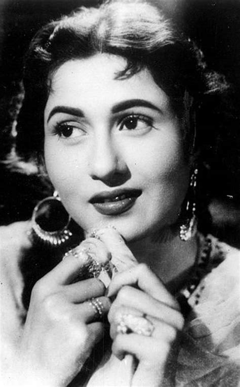 Rare Photos Of Madhubala - Madhubala (#1709044) - HD Wallpaper ...