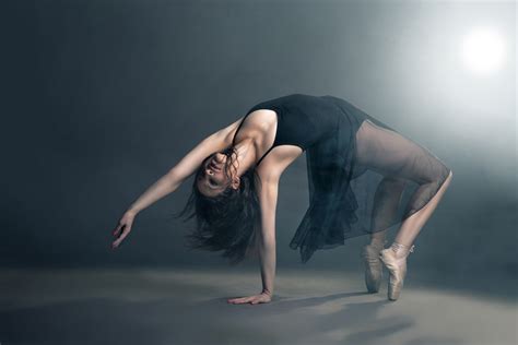 What is contemporary dance? Beginner to contemporary Dance - Websplashers