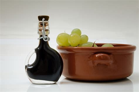 How to Choose Great Balsamic Vinegar | ITALY Magazine