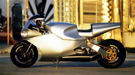 Award Winning Y2K MTT Superbike - The First Street-Legal Jet Engine ...