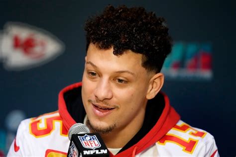 Patrick Mahomes wins second NFL MVP; Nick Bosa is top defensive player ...