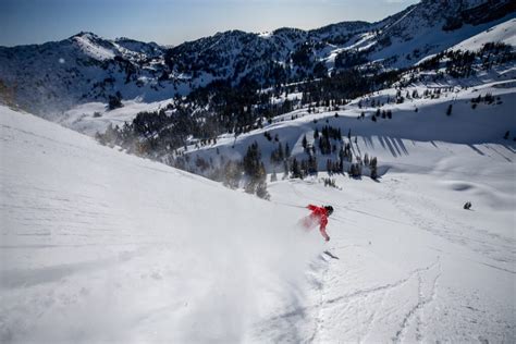 Alta ends historic winter season with over 900″ of snow - TownLift ...