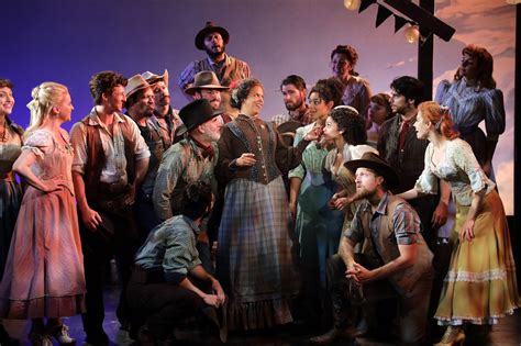 Stu on Broadway: Review of "Oklahoma!"