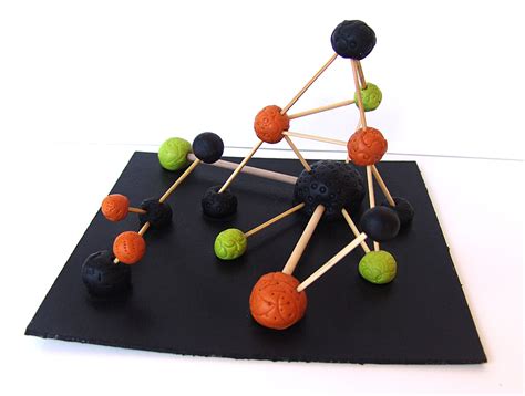 Cool Stuff Art Gallery: Molecular Sculpture Art Project