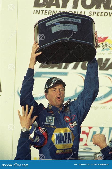 Michael Waltrip Wins Daytona 500 2001 Editorial Stock Photo - Image of wins, automotive: 145163203