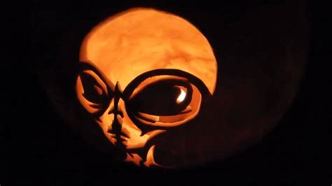 Roswell's UFO Grey Alien Carving In Pumpkin Form For Halloween - YouTube