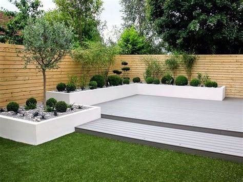 Upgrade Your Space with Stylish Modern Deck Designs