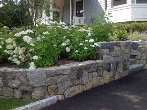 Natural Stone Retaining Walls – Cording Landscape Design