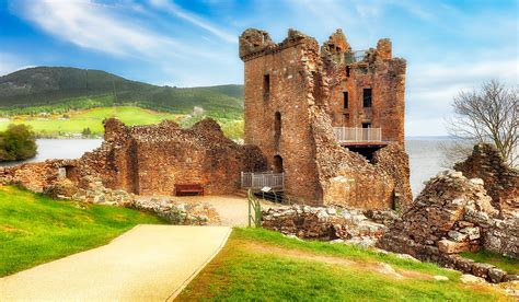 Urquhart Castle Ruins Jigsaw Puzzle