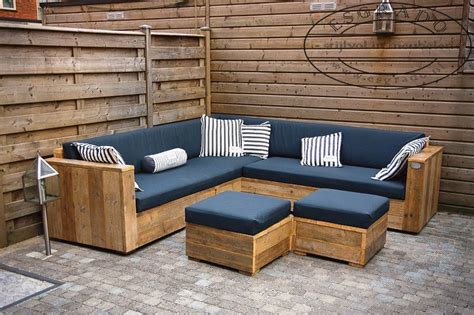35 Budget-Friendly DIY Sofas and Couches in 2020 | Pallet furniture outdoor, Diy outdoor ...