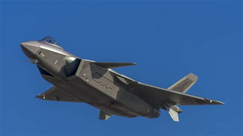 Download Warplane Aircraft Jet Fighter Military Chengdu J-20 HD Wallpaper