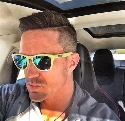 Top 15 Cricketers who set hairstyle trends