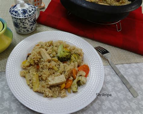 Thai Clay Pot Rice with Vegetables: