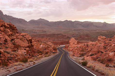 Fotos gratis : paisaje, rock, montaña, la carretera, Desierto, autopista, Valle, suelo, cañón ...