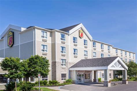 Super 8 By Wyndham Peterborough Hotel (Peterborough (ON)) - Deals, Photos & Reviews