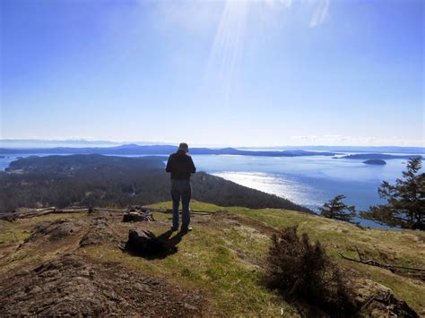 Pacific Northwest Seasons: Orcas Island Hiking: Turtlehead Turns Heads