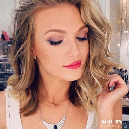 @MakeupByAlli nails the "mix and matte" makeup trend this summer with plum lips and a subtle ...