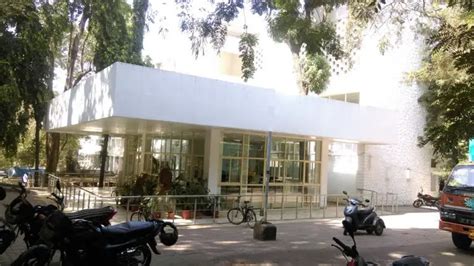 Central Library of IIT Bombay, Mumbai - e-architect