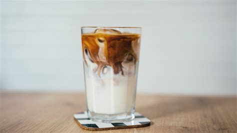 Es Kopi Susu (Iced Milk Coffee) Recipe - Indoindians.com