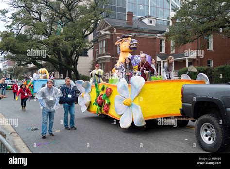 Mardi Gras parade in Mobile, Alabama Stock Photo - Alamy