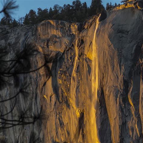 Horsetail Fall @ Yosemite National Park | Yosemite national park, Horsetail falls, Yosemite national