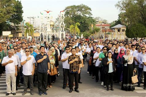 Bangsamoro ARMM holds first flag raising rites in Cotabato | Photos ...