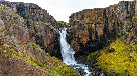 Fardagafoss waterfall : East Iceland : Travel Guide : Nordic Visitor