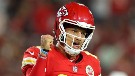 Patrick Mahomes and the Chiefs are evolving … a scary thing for the NFL ...