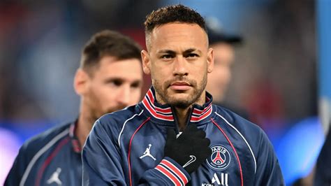 New Paris Saint-Germain director 'opens the door' for Neymar to leave ...