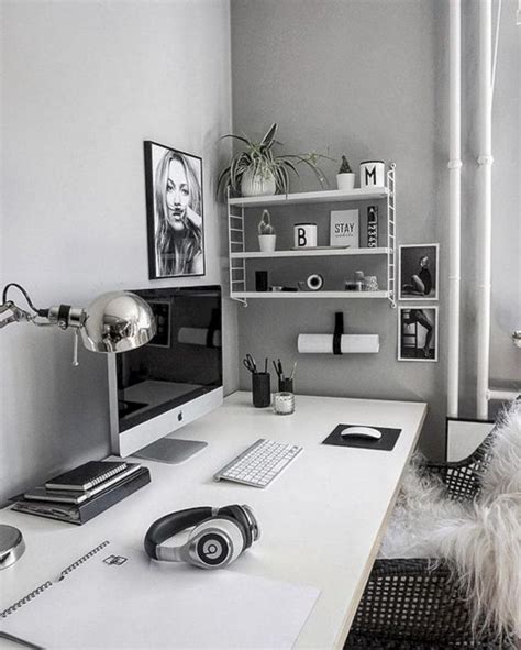 25+ Beautiful Workspace Design And Decor Ideas For Cozy Your Workspace Inspiration | Workspace ...