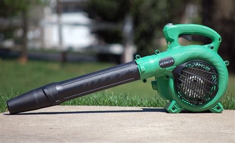 5 Best Gas Leaf Blowers [2023 Reviews & Buyers Guide]