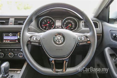 Volkswagen Jetta Mk6 GP (2016) Interior Image #32552 in Malaysia ...