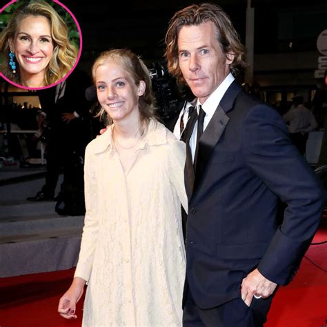 Julia Roberts' Daughter Makes Red Carpet Debut With Dad: Photo | Us Weekly