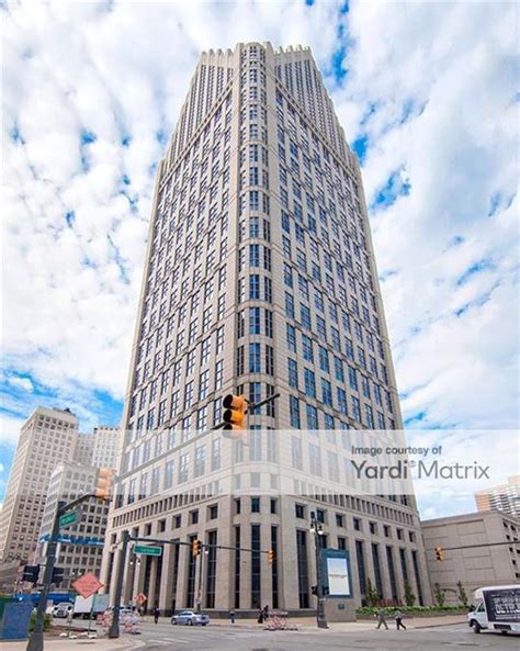 500 Woodward Avenue, Detroit, MI 48226 | CommercialCafe.com