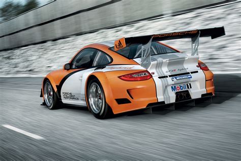 Porsche Motorsport Newsletter: 2010 Volume 2 | FLATSIXES