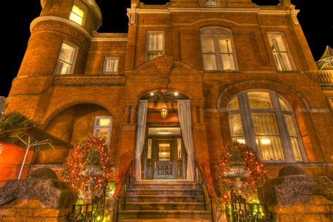 Top Luxury Hotels in Savannah, GA