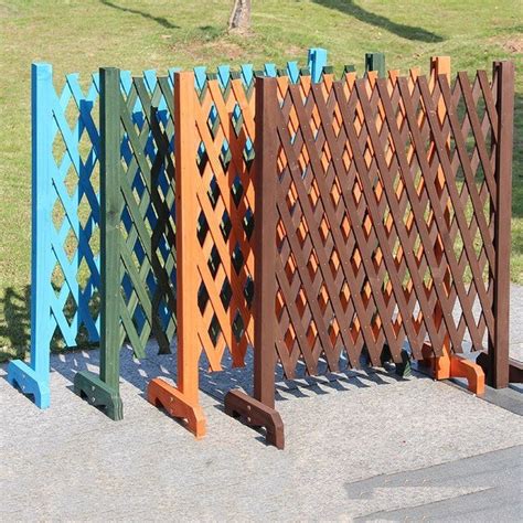 Expanding Wooden Garden Wall Fence Panel Plant Climb Trellis partition Decorative Garden Fence ...